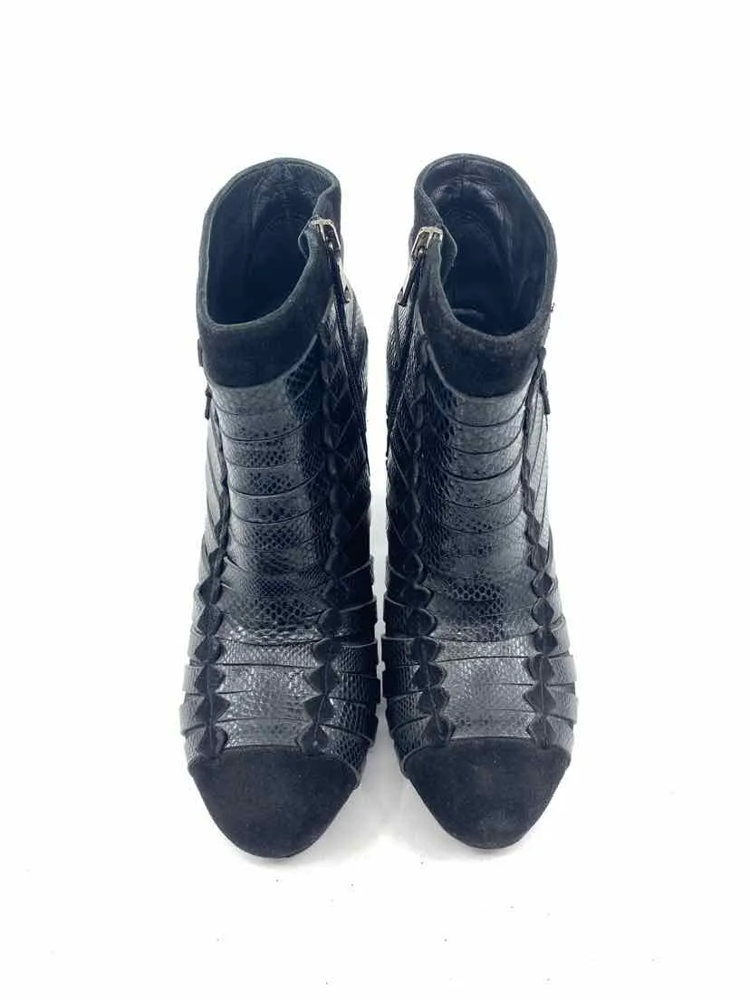 BOTTEGA VENETA Black Ankle Boot | 7