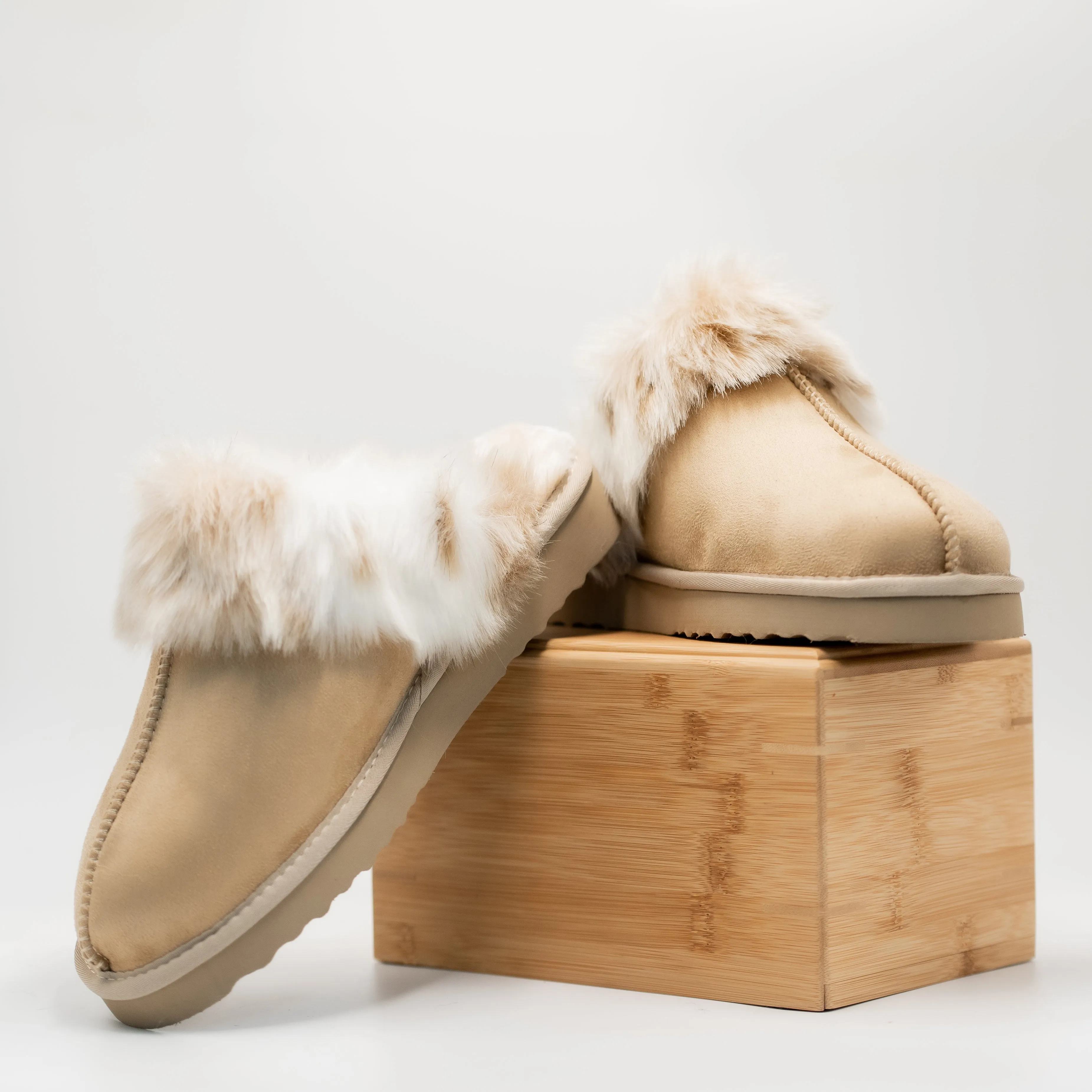 [Defective] PAWJ Slippers | Tan / Snow Leopard