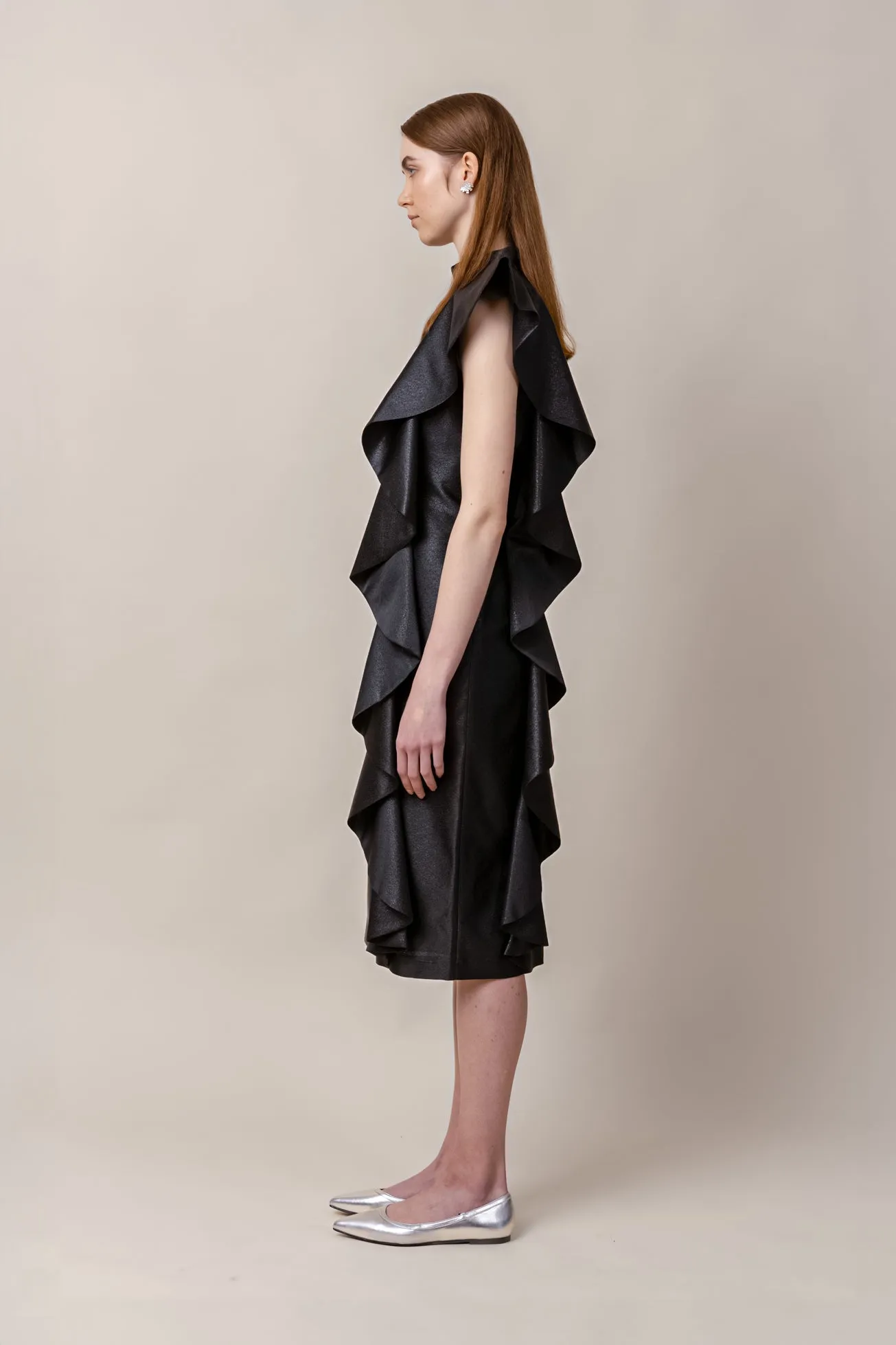 KAAMOS frill dress in shimmering black