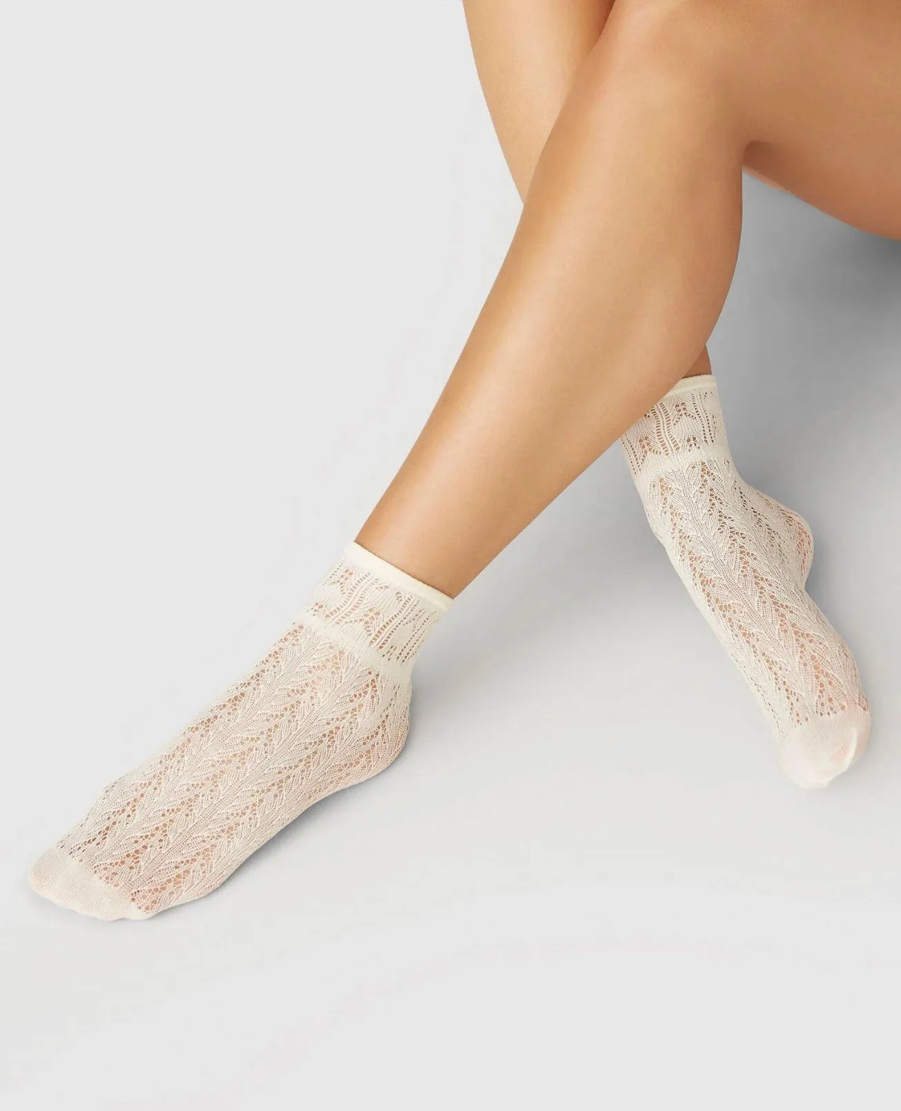 Swedish Stockings Erica Crochet Socks Ivory